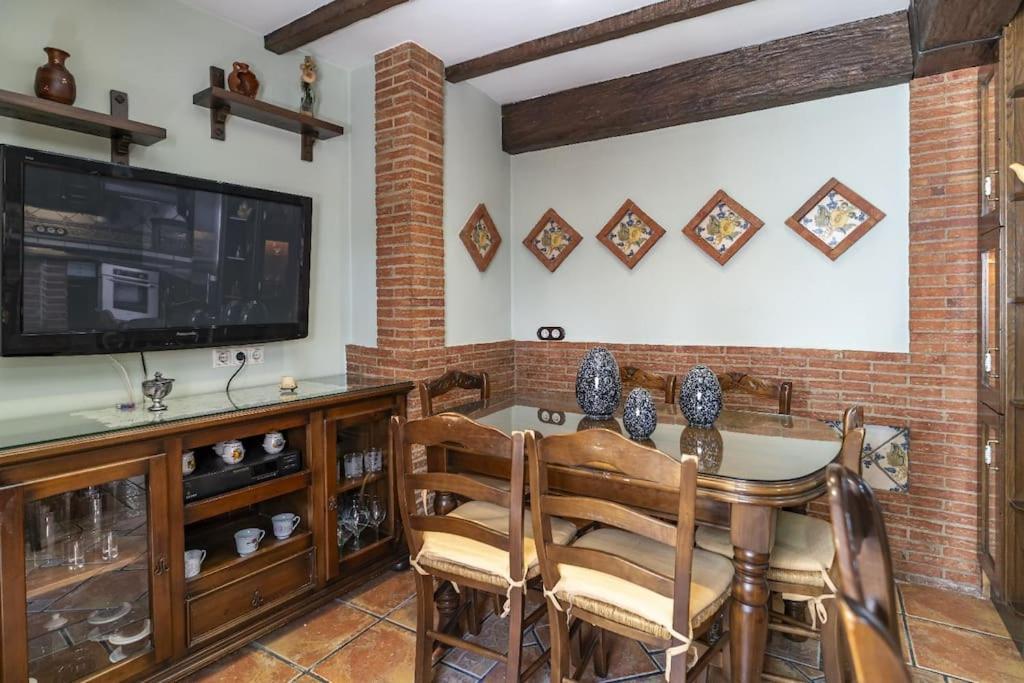 Casa Con Patio Y Terraza En Barrio Historico De La Villa, Junto Al Adarve Priego de Córdoba Buitenkant foto